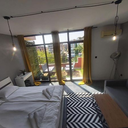 Nobel Private Vip Apartments Pantai Sunny Luaran gambar