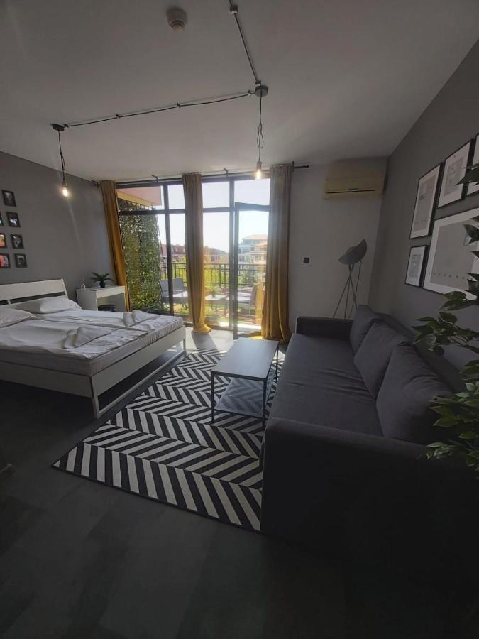 Nobel Private Vip Apartments Pantai Sunny Luaran gambar